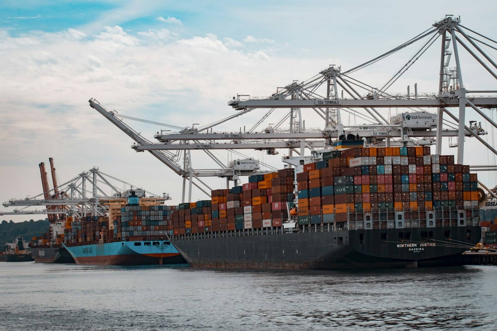 Logistics, Supply Chain and Fleet Technology — Create real-time visibility and automation across movement, inventory and service.